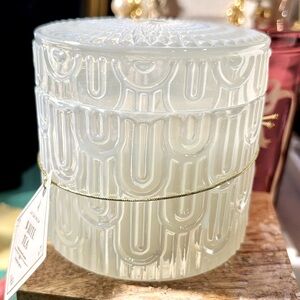 White Tea Candle no 2 Small Nick